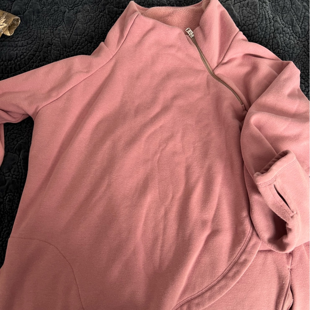 Athleta Cozy Karma Asym Pullover. Mauve / Rose color. Size L